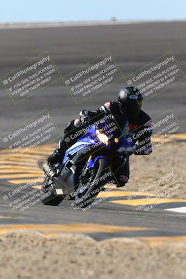 media/Jan-13-2024-SoCal Trackdays (Sat) [[9c032fe5aa]]/Bowl Exit Set 2 (1135am)/